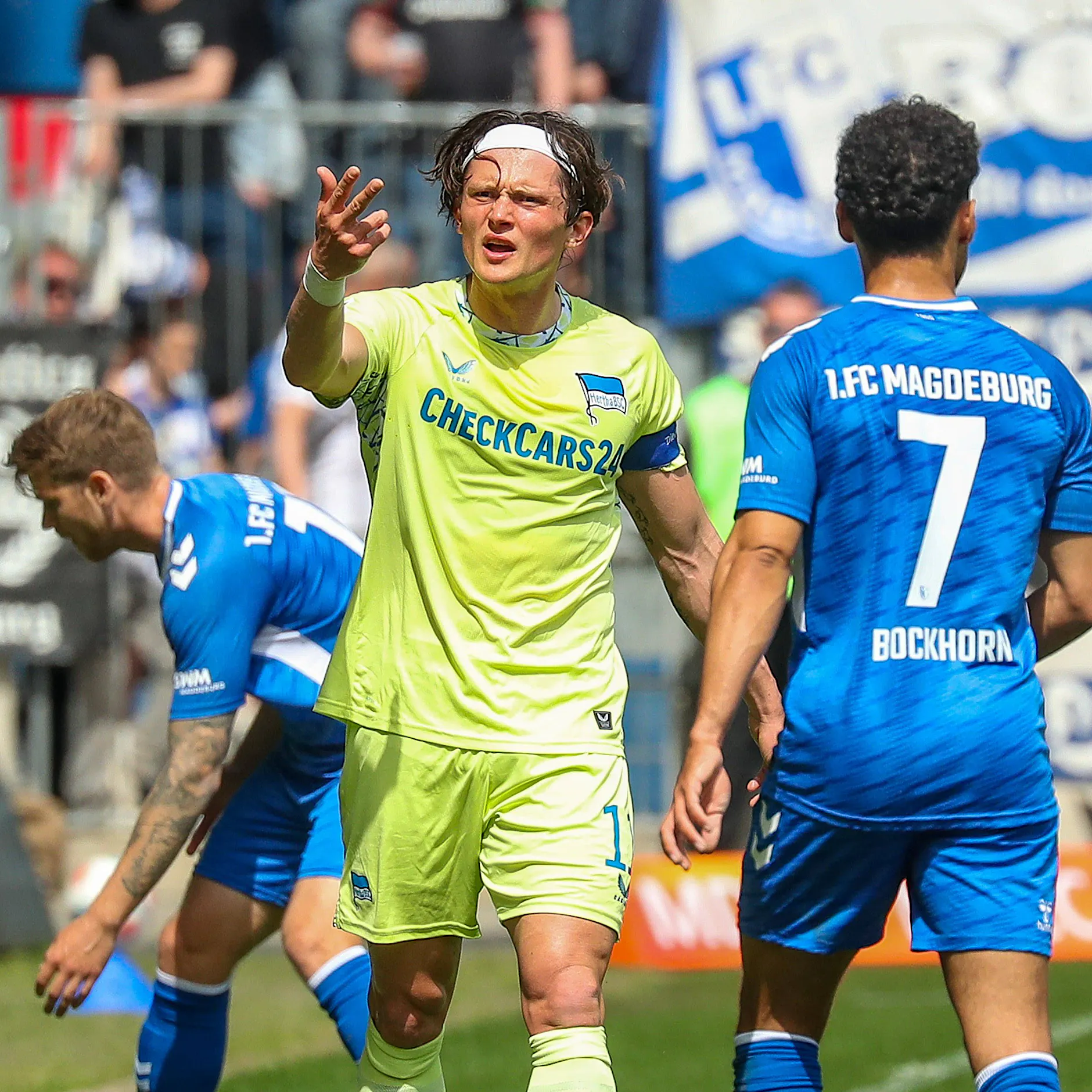 Schiedsrichter-Frust und harmlose Offensive: Hertha BSC verliert in Magdeburg