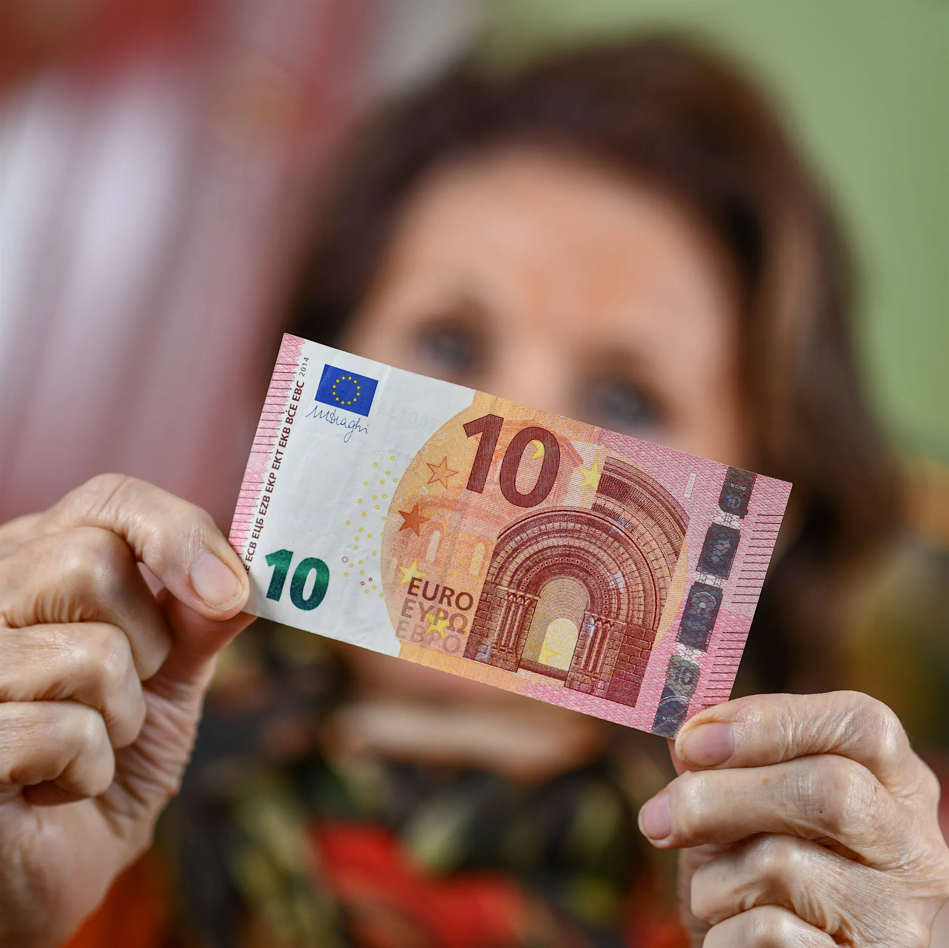 Neue Tabelle zeigt: So stark steigt die Rente ab 1. Juli 2026 an