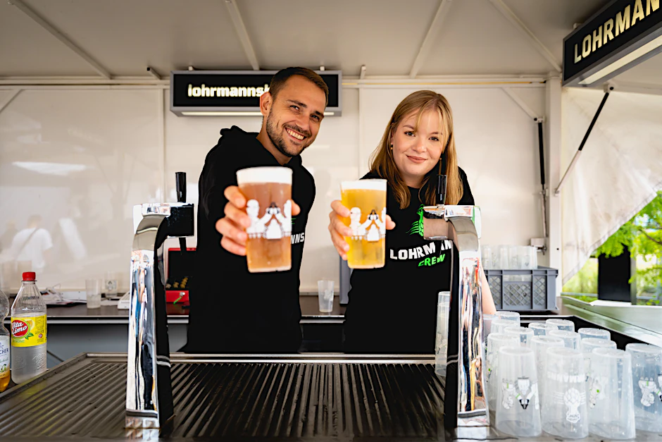 Trotz Insolvenzanmeldung geht der Bierverkauf der sächsischen Brauerei Lohrmanns aus Dresden weiter.