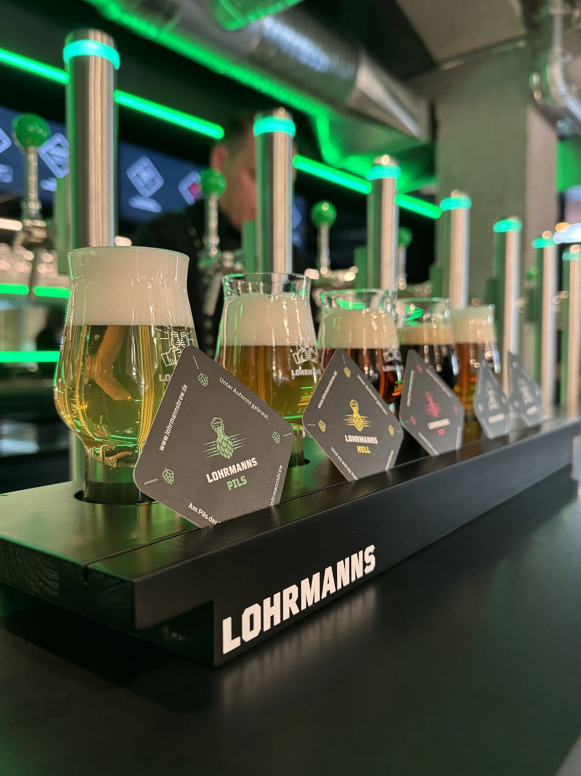 Ein Tasting-Set von Lormanns: Die Brauerei aus Dresden will auch alle geplanten Veranstaltungen durchführen.
