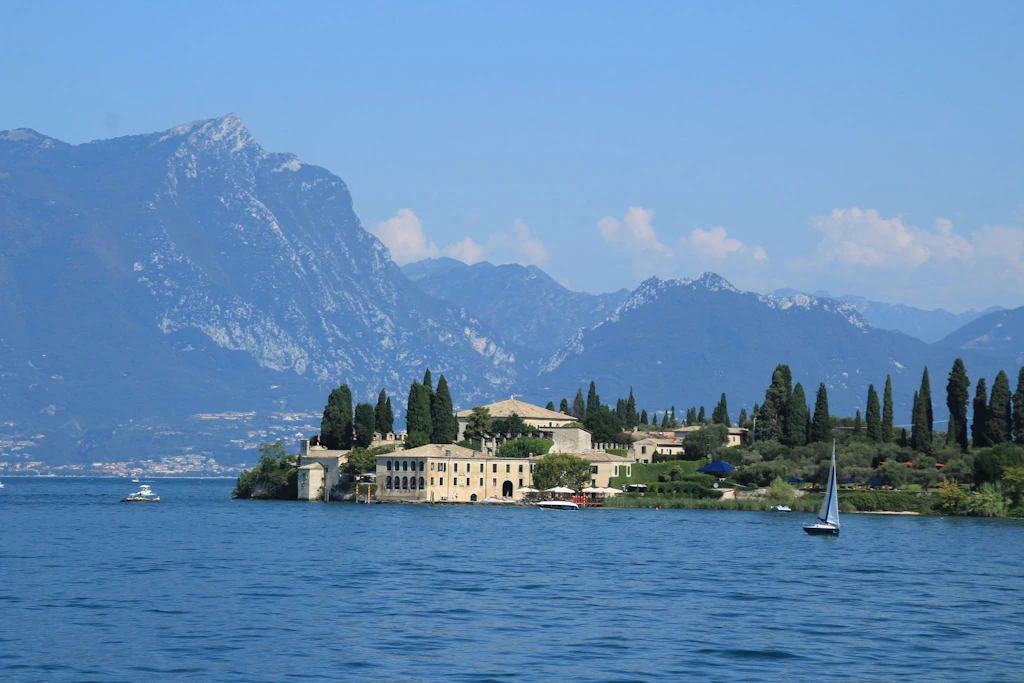 Zum ersten Mal seit 20 Jahren: Gardasee erlebt seltenes Naturwunder