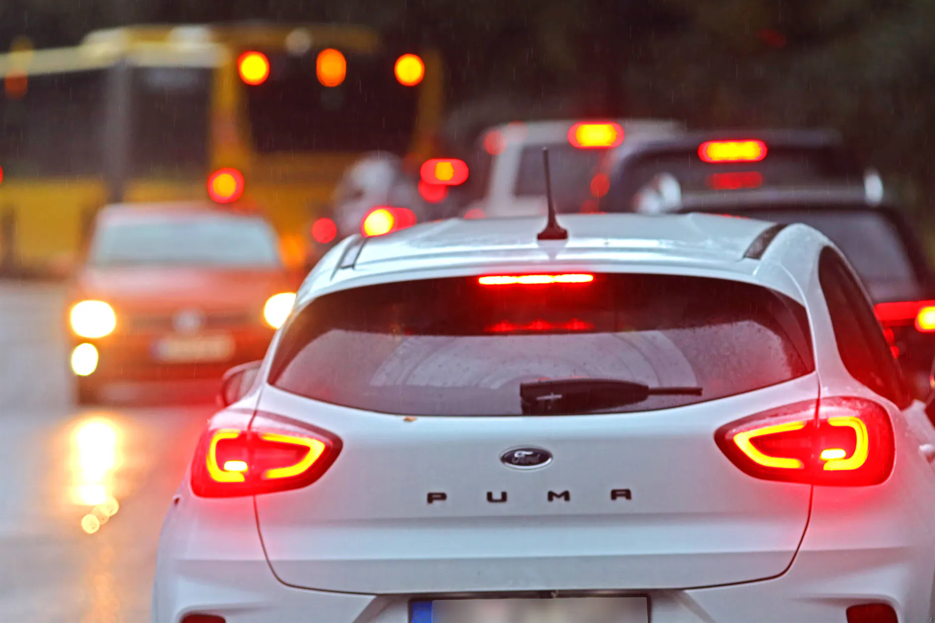 EU verschärft Regeln für Pkw-Zulassung: Neues Autolicht wird ab 7. Juli Pflicht