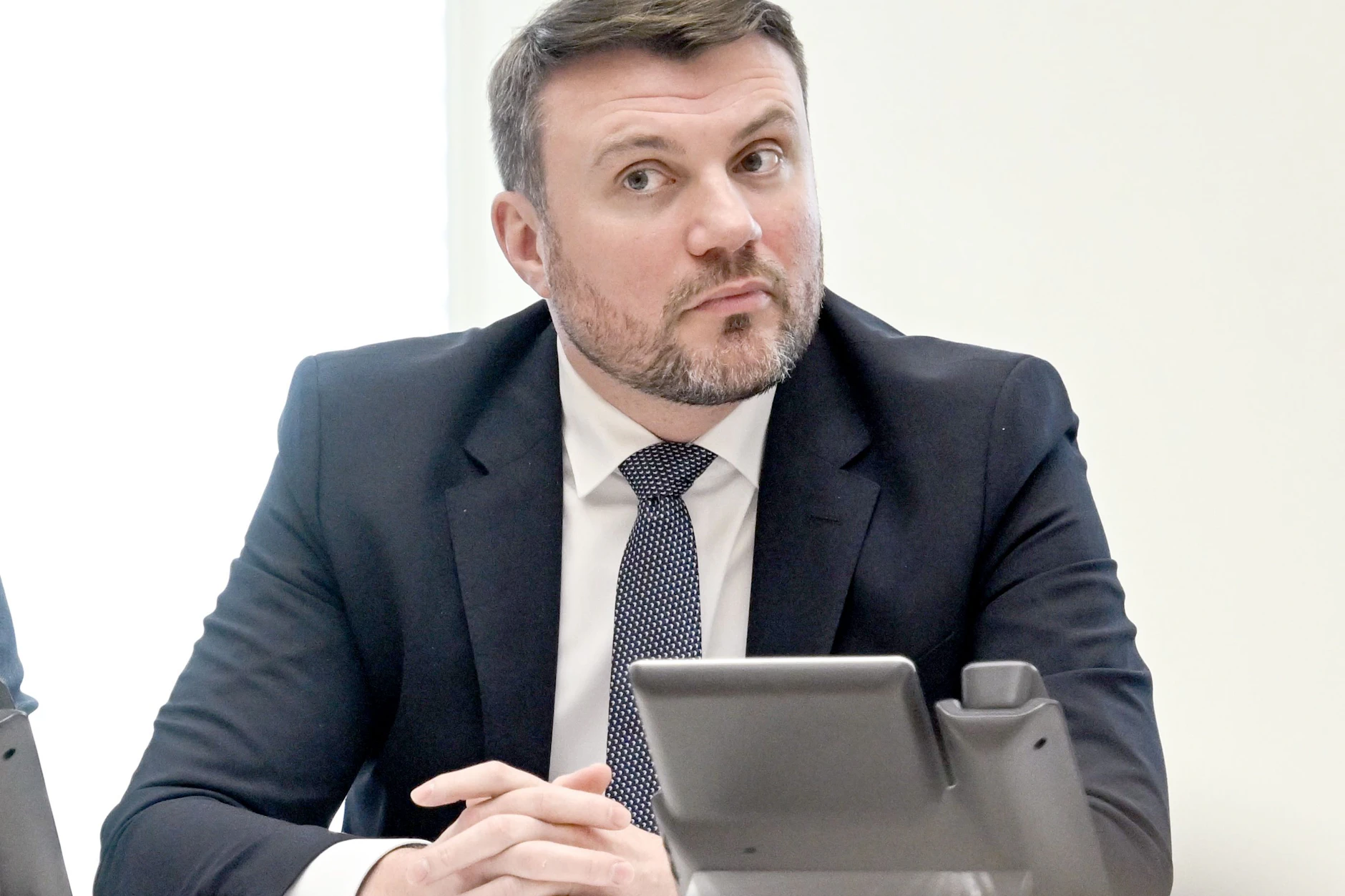 Daniel Keller (SPD) muss sparen.