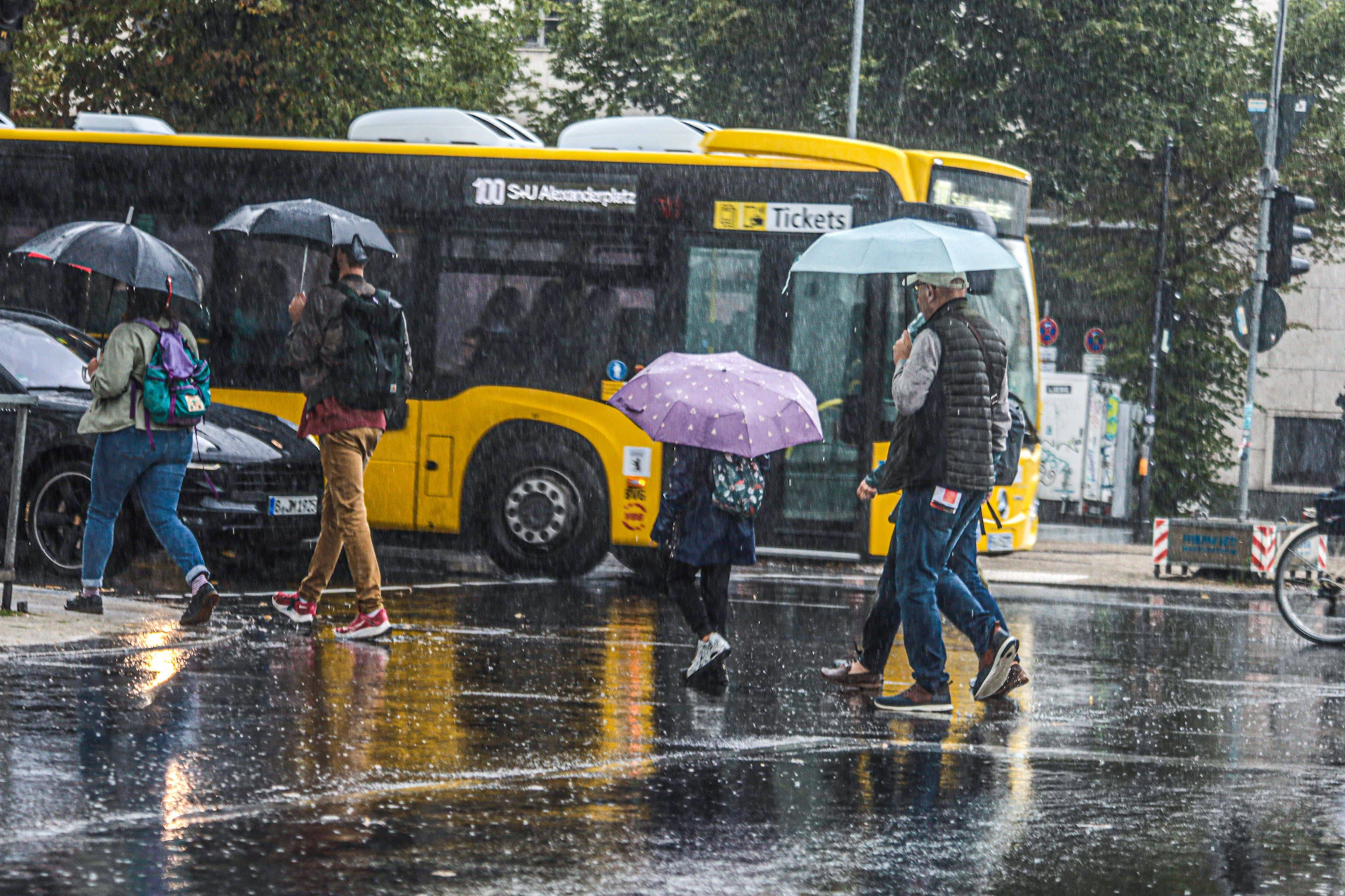 In dieser Woche zieht eine Starkregenfront über Deutschland, auch für Berlin ist Dauerregen angekündigt.