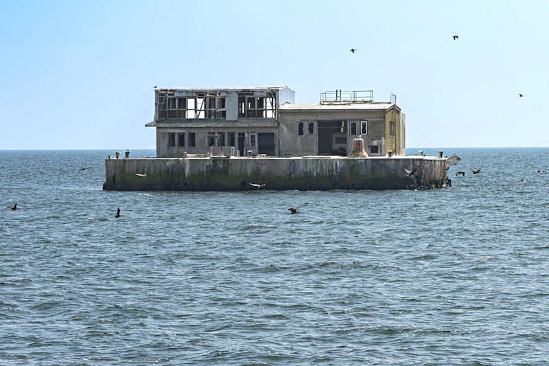 Sie gehörte der DDR: Künstliche NVA-Insel vor Rügen wird versteigert