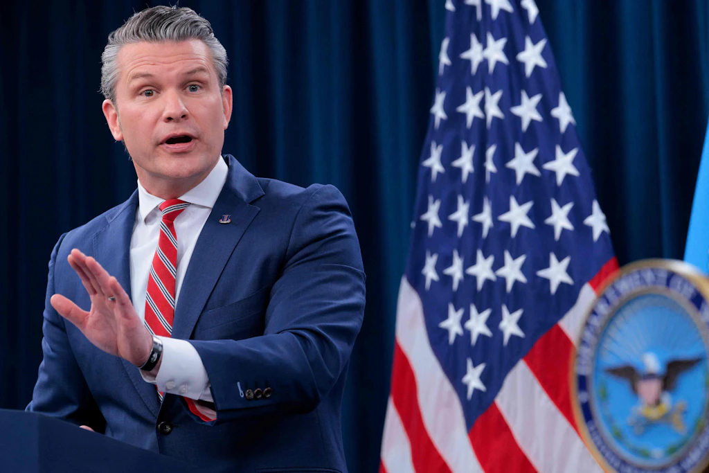 Iran-Krieg: Verteidigungsminister Hegseth hält trotz iranischer Angriffe an Waffenruhe fest