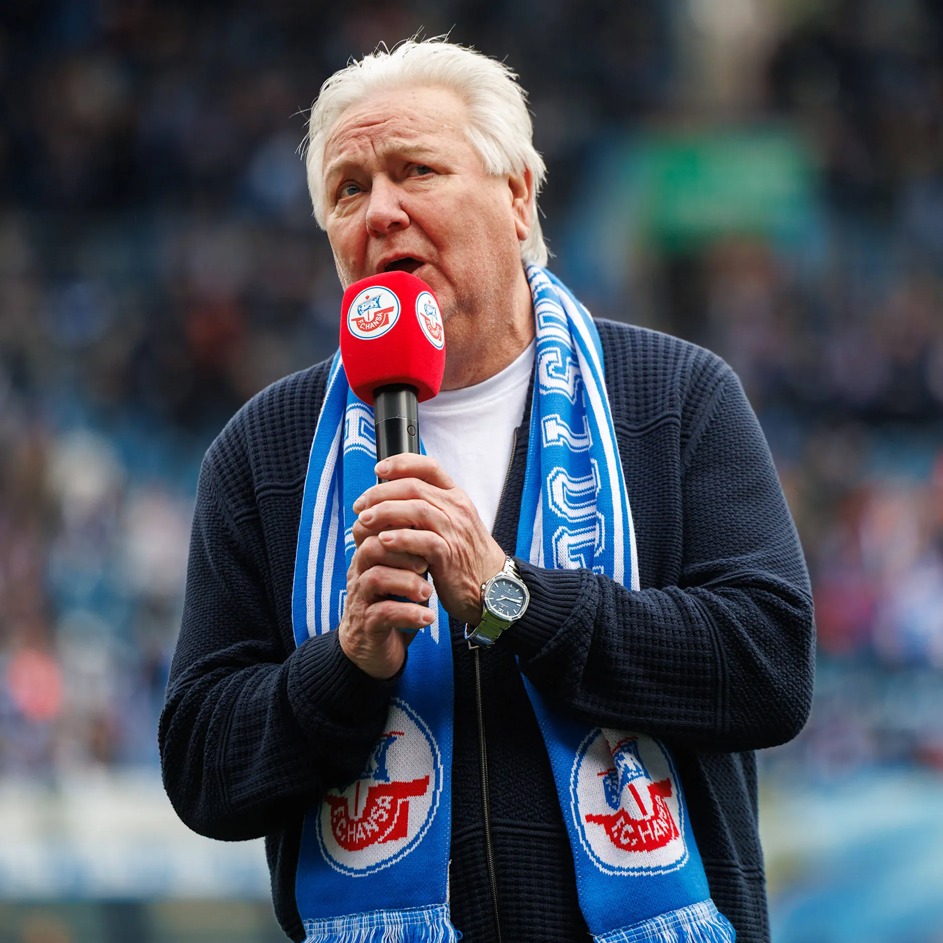 Ehrenbürger‑Eklat in Teterow: Stadt lehnt DDR-Fußballlegende Gerd Kische ab
