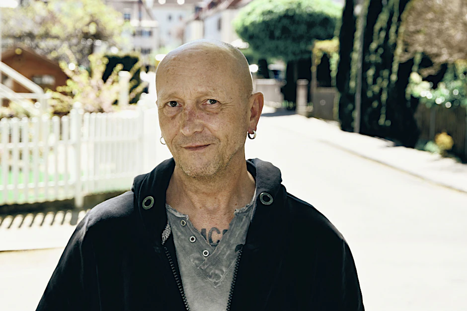 Mathias Riese (59) aus Leipzig war Türsteher, dann Paketbote, dann Pfleger.