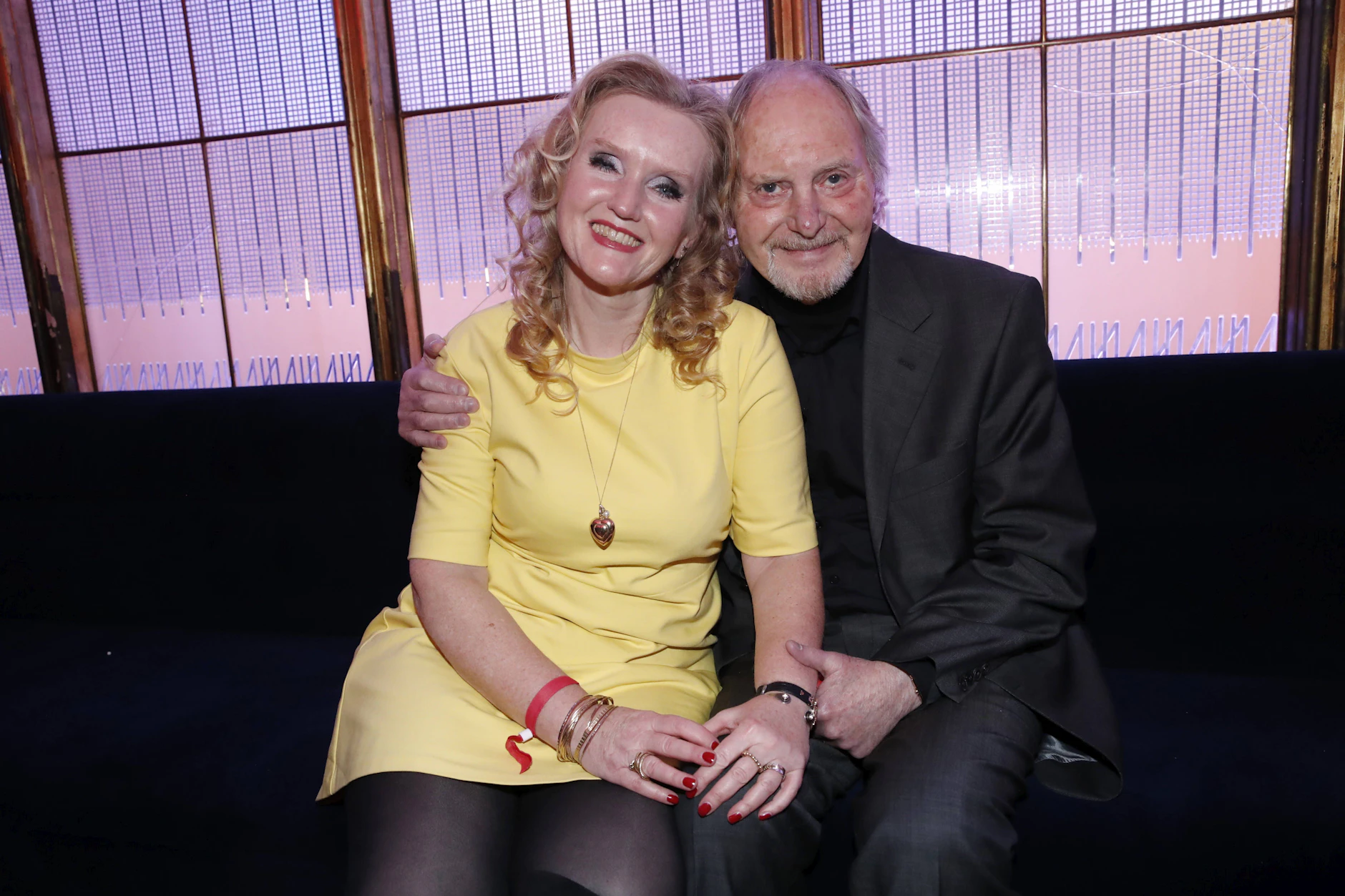 Paul Schell mit seiner neuen Liebe: Seine Frau Gabriele heiratete er 2023.