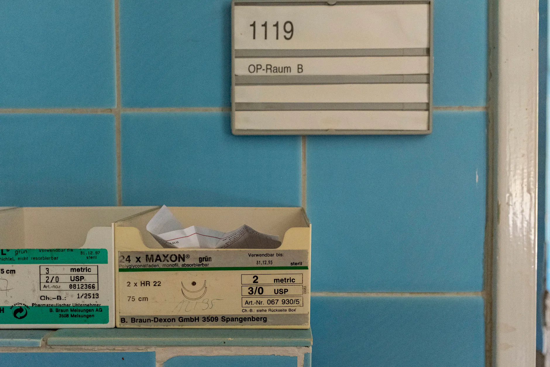Ein OP-Raum im Medizin-Komplex in Berlin-Buch. DDR-Regierungskrankenhaus und Stasi-Krankenhaus bilden den geheimsten medizinischen Komplex der DDR.