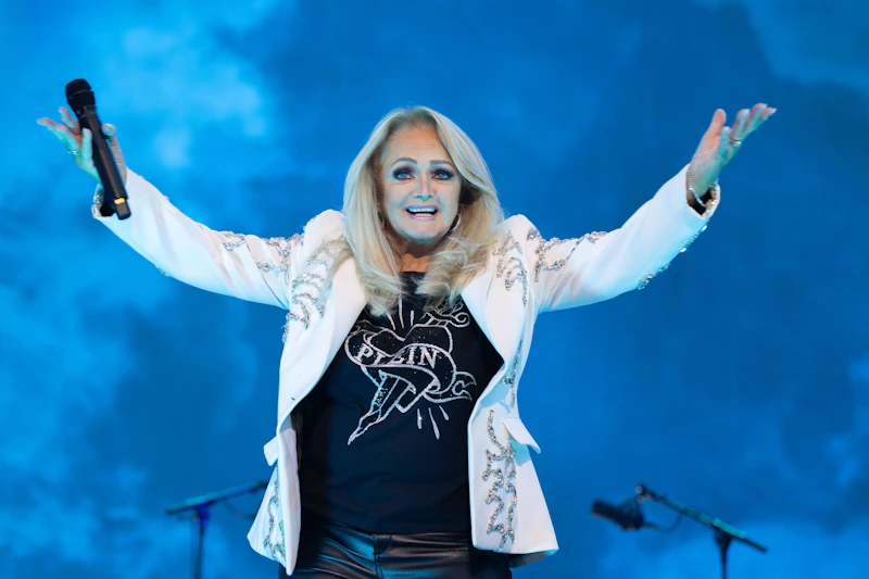 Bonnie Tyler nach Not-OP in Portugal im Krankenhaus