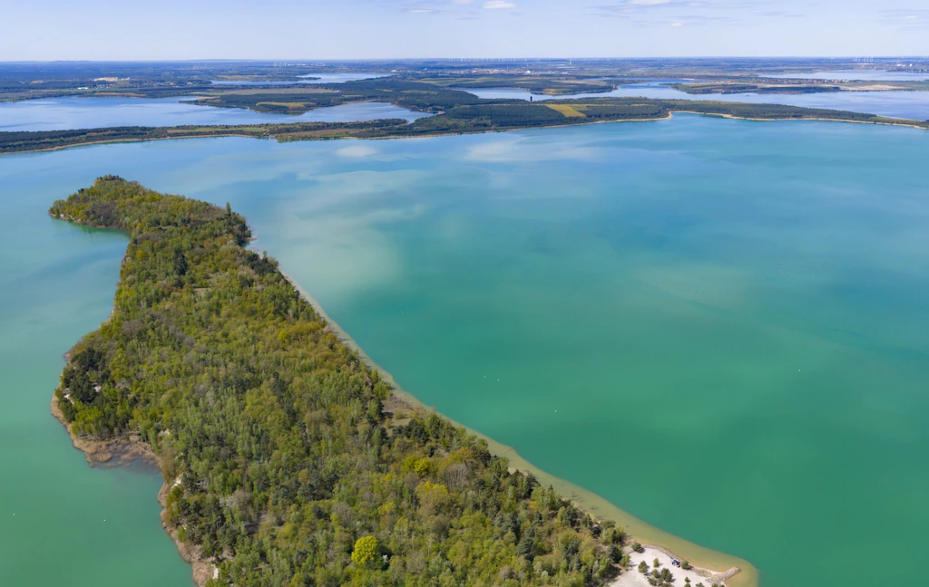 Lausitzer Seenland: Geflutete Tagebaue sollen mit Kanälen verbunden werden