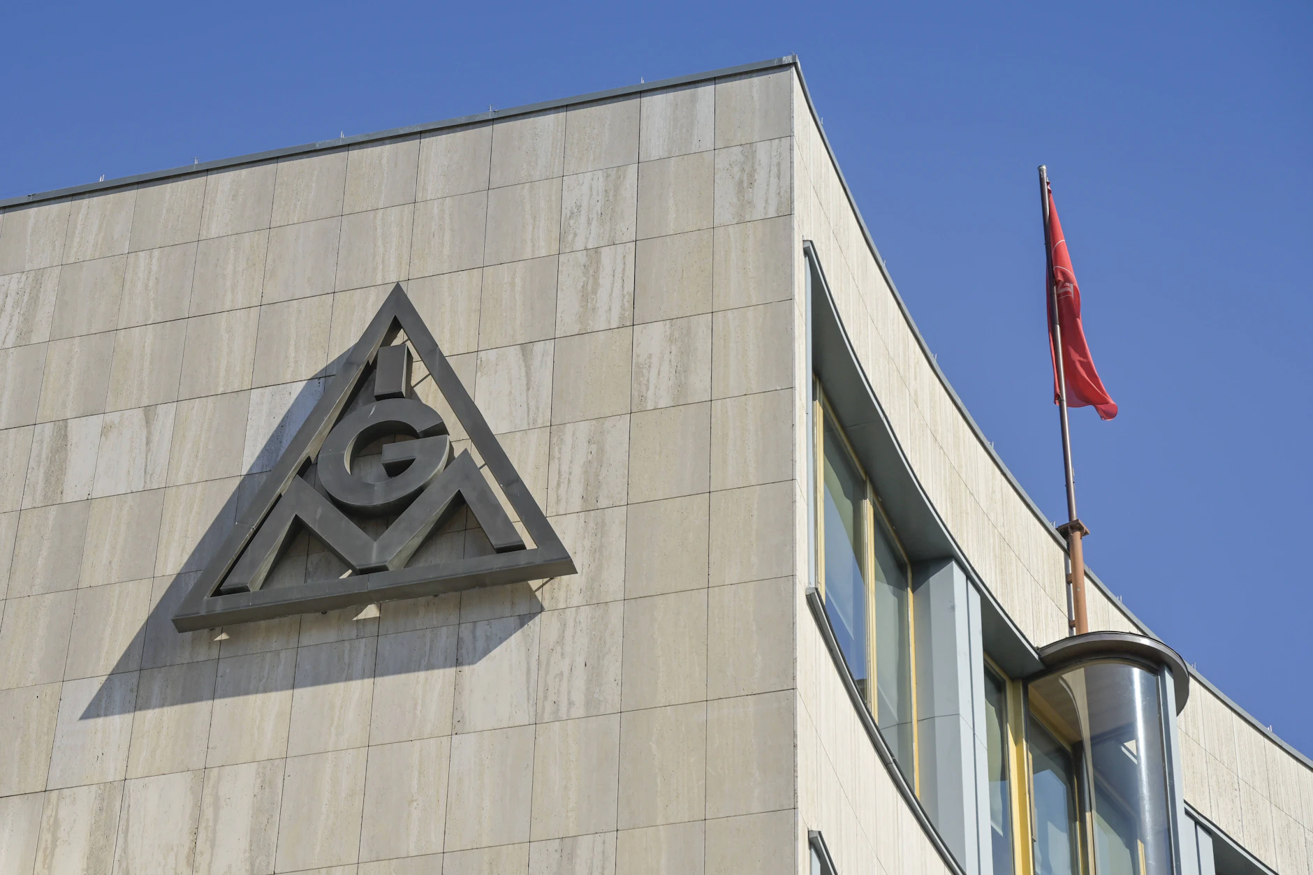 IG Metall setzt sich für die Mitarbeiter ein, die ihre Jobs verlieren sollen.