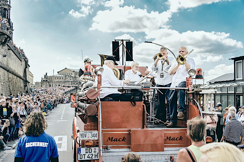 Publikumsmagnet: Die Parade des Dixieland-Festivals wird in diesem Jahr nicht stattfinden.
