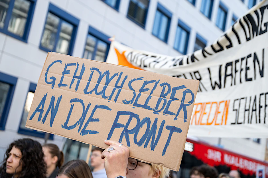 Bundesweit wollen sich Schüler am Freitag am „Schulstreik gegen Wehrpflicht“ beteiligen.