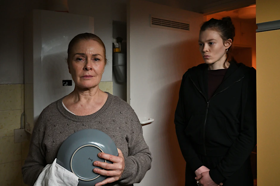 Lina Wendel spielt Sophie Schultheis in dem ZDF-Krimi „Ein starkes Team – Mörderische Gier“.