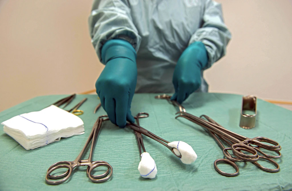 „Die Patienten werden es merken“: Berlins Gesundheitswesen läuft gegen Spargesetz Sturm