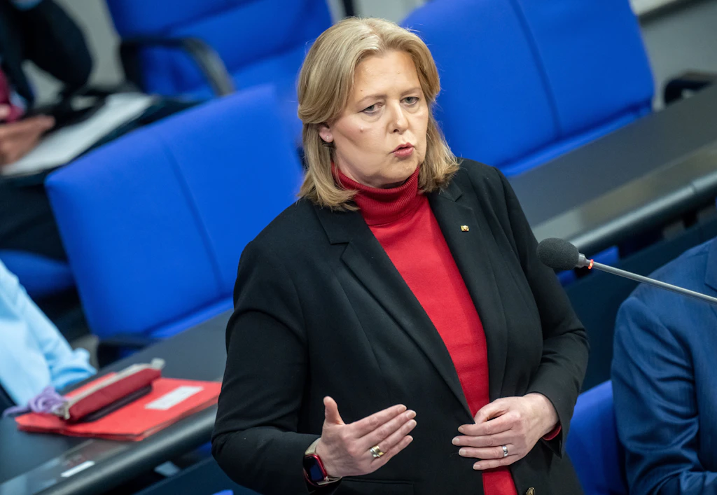 Bärbel Bas sorgt mit Aussage für Kritik: „Es wandert niemand in unsere Sozialsysteme ein“