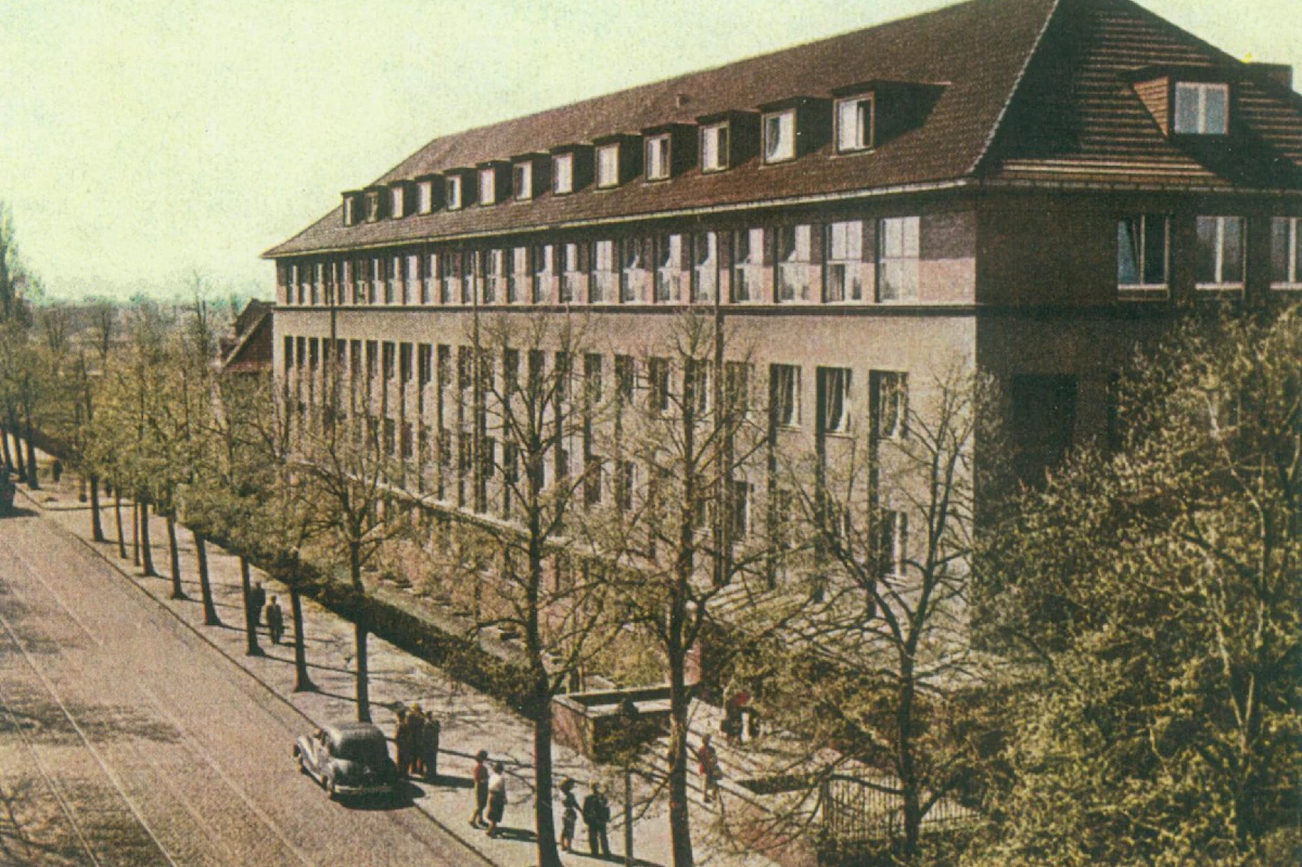 So sah das Verwaltungsbebäude vom Funkwerk Köpenick Anfang der 50er-Jahre aus.