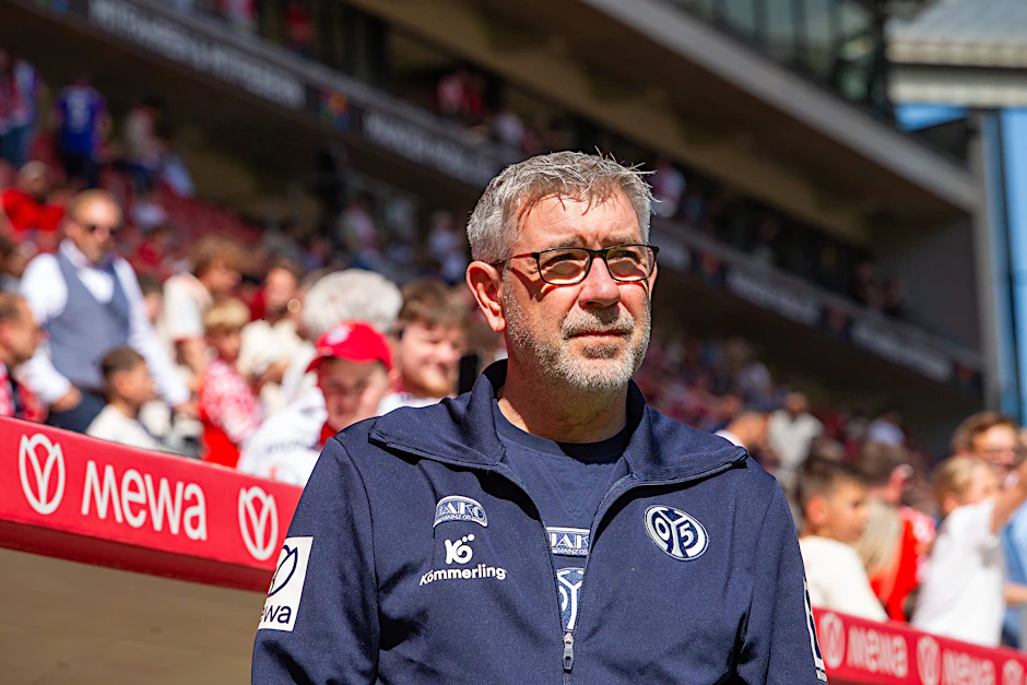 Urs Fischer hat den FSV Mainz 05 souverän zum Klassenerhalt geführt.