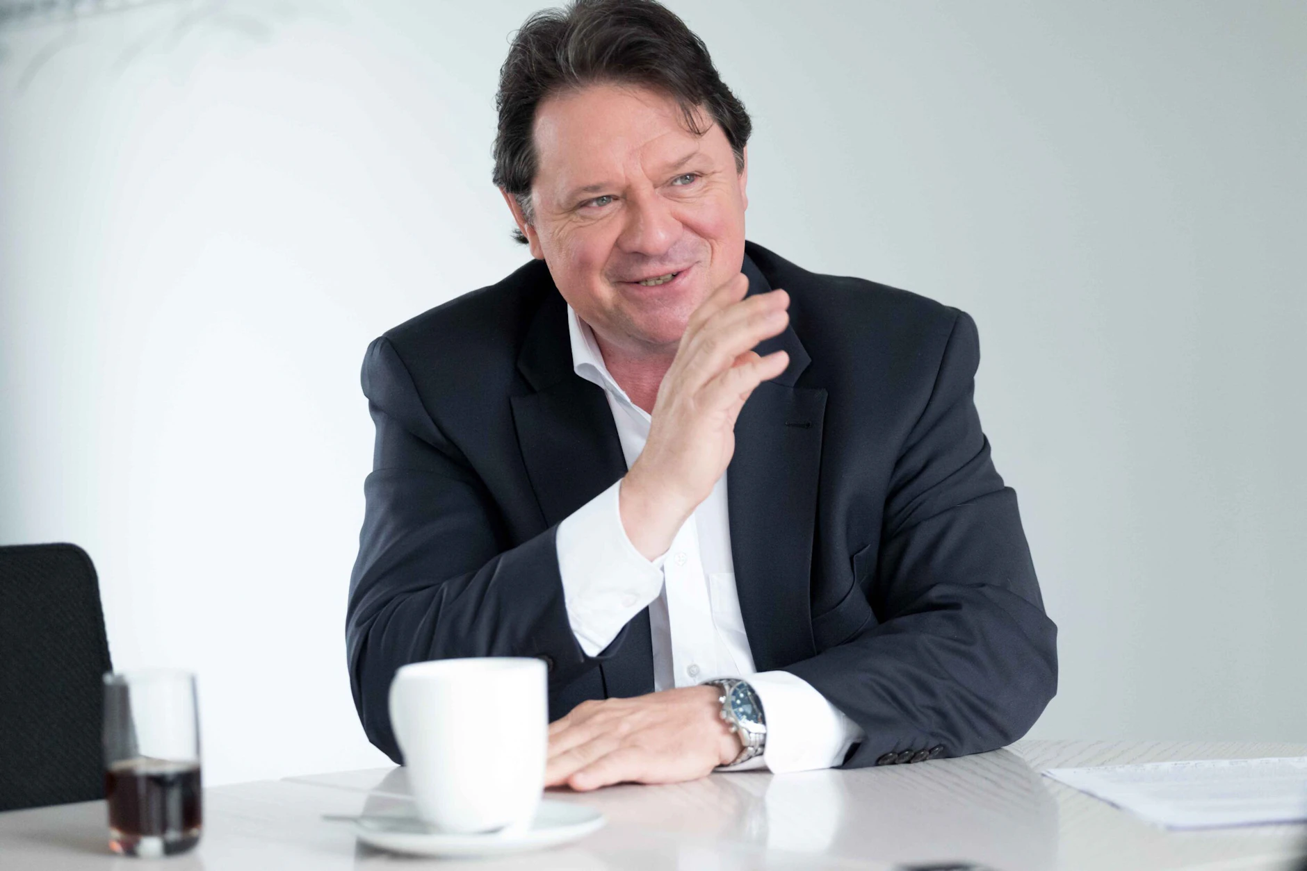Christoph Minhoff ist seit Dezember 2012 Hauptgeschäftsführer der Bundesvereinigung der Deutschen Ernährungsindustrie sowie beim Lebensmittelverband Deutschland.