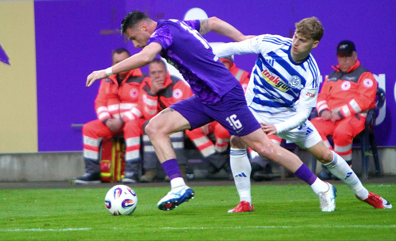 Erzgebirge Aue punktet gegen MSV Duisburg und hilft Energie Cottbus