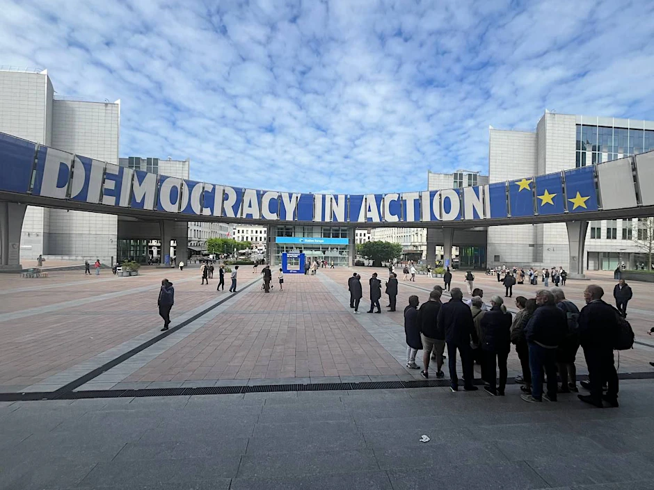 „Demokratie in Aktion“: Die Selbstdarstellung der EU kollidiert immer stärker mit der Realität.
