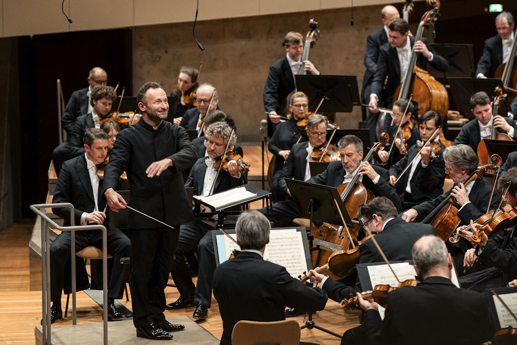Kirill Petrenko spielt mit den Berliner Philharmonikern Beethovens Zweite in der Philharmonie.