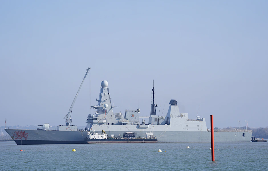 Der Zerstörer HMS Dragon der Royal Navy