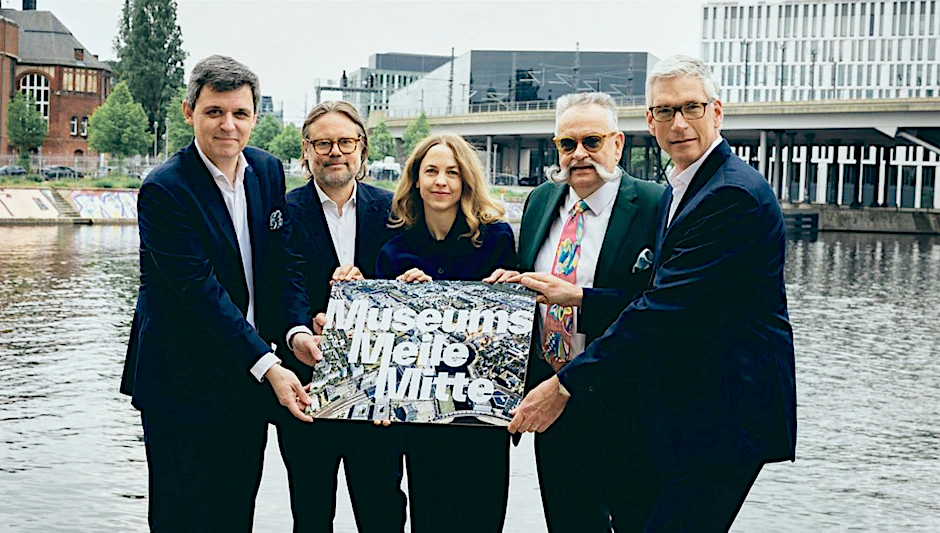 Die Initiatoren (v.l.): Stefan Brandt (Direktor Futurium), Till Fellrath (Direktor Hamburger Bahnhof), Monika Ankele (Direktorin des Medizinhistorischen Museums), Johannes Vogel (Generaldirektor Museum für Naturkunde), Martin Löcker (Geschäftsführer CA Immo Deutschland GmbH)