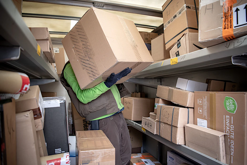 Beim Online-Shopping vermuten viele Kunden Tricksereien hinter verlockenden Angeboten.