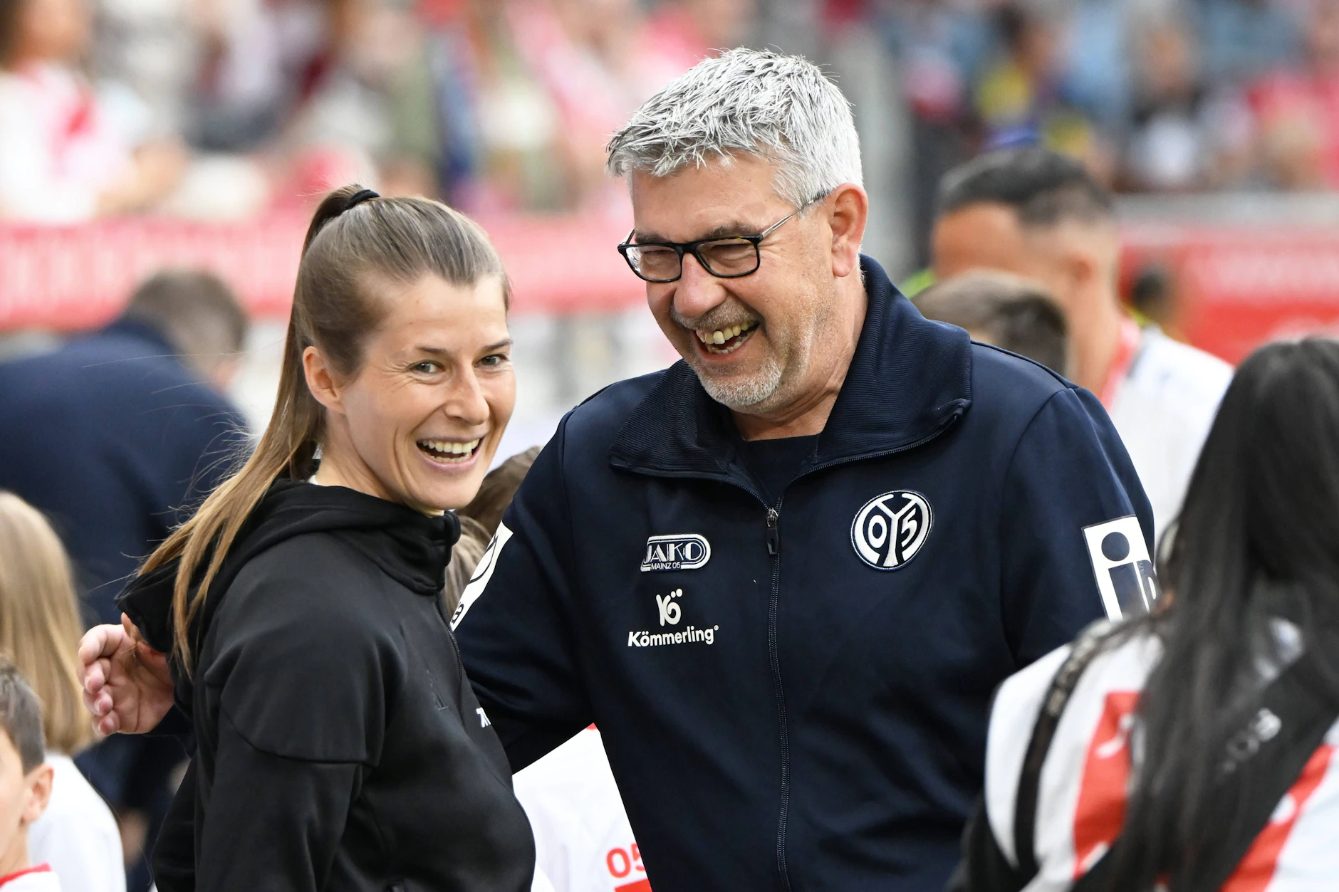 Zwei, die sich gut verstehen: Marie-Louise Eta (l.) hospitierte einst bei Urs Fischer.