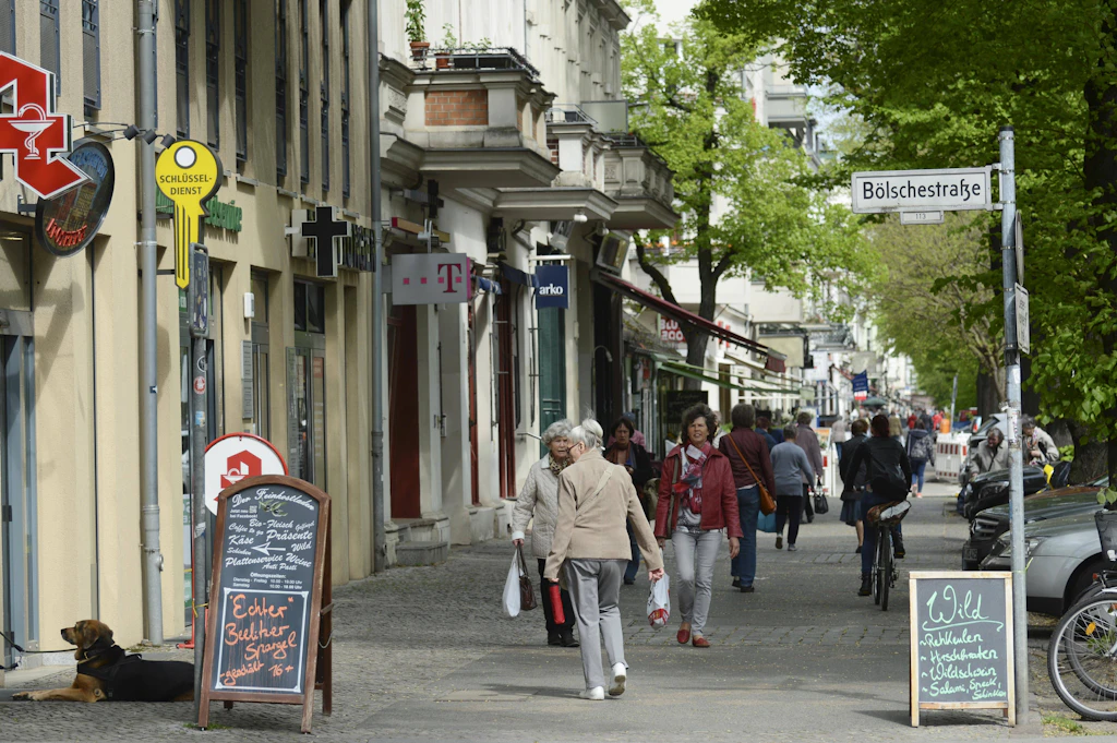 Live-Musik und Familienfest: Bölschefest belebt Berlins berühmte Flaniermeile in Köpenick