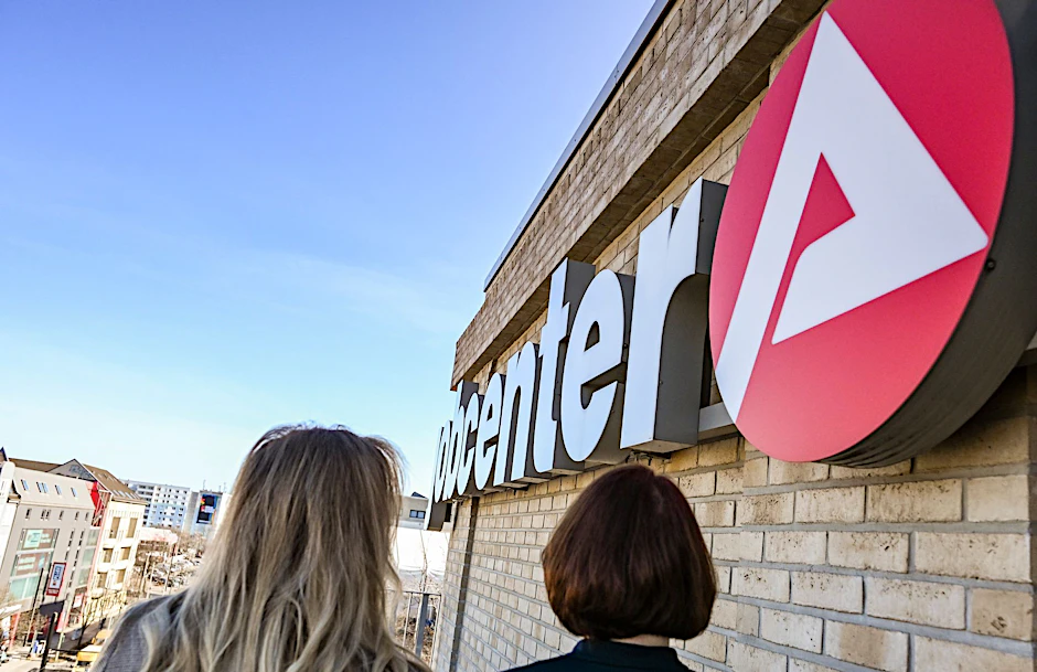 Das Jobcenter kann ab Juli Pflichtverletzungen durch Bezieher von Grundsicherung stärker sanktionieren.