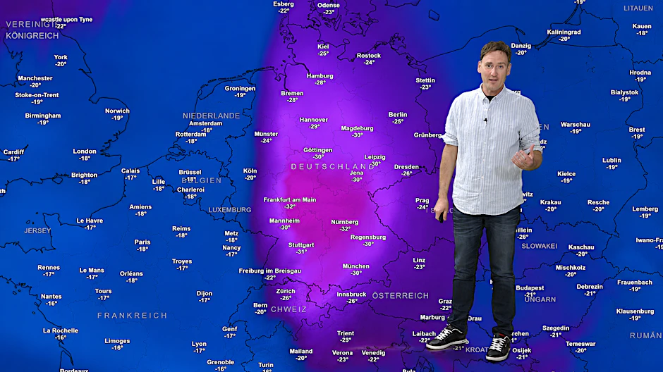 Vorhang auf für den Frost-Schock: Über Deutschland hängt eine arktische Kälteblase fest. Sie bringt Berlin minus 25 Grad, München minus 30 Grad, Frankfurt minus 32 Grad. Zum Glück nur in 5,5 Kilometern Höhe!