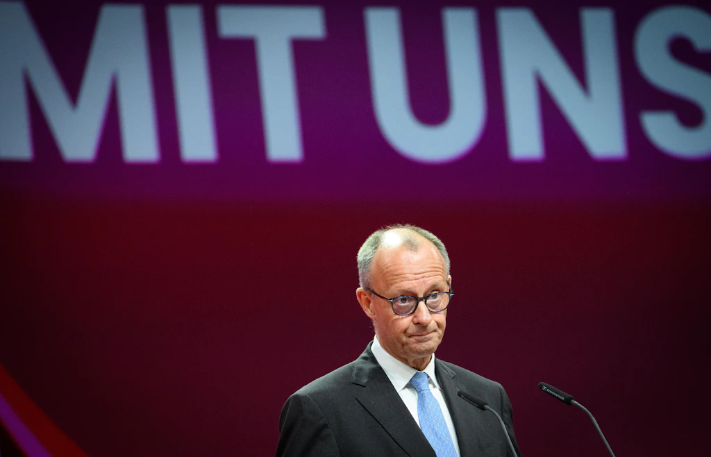 Rede bei DGB-Kongress: Friedrich Merz fordert Kraftanstrengung und wird ausgebuht