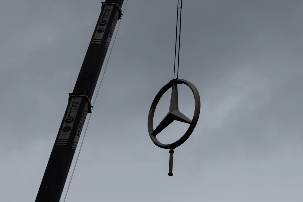 Mercedes verkauft seine Niederlassungen in Berlin und Brandenburg an britischen Investor