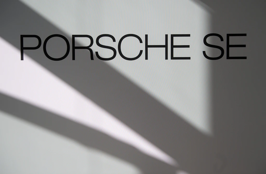 Porsche SE rutscht erneut tief in die Verlustzone – fast eine Milliarde Euro Verlust