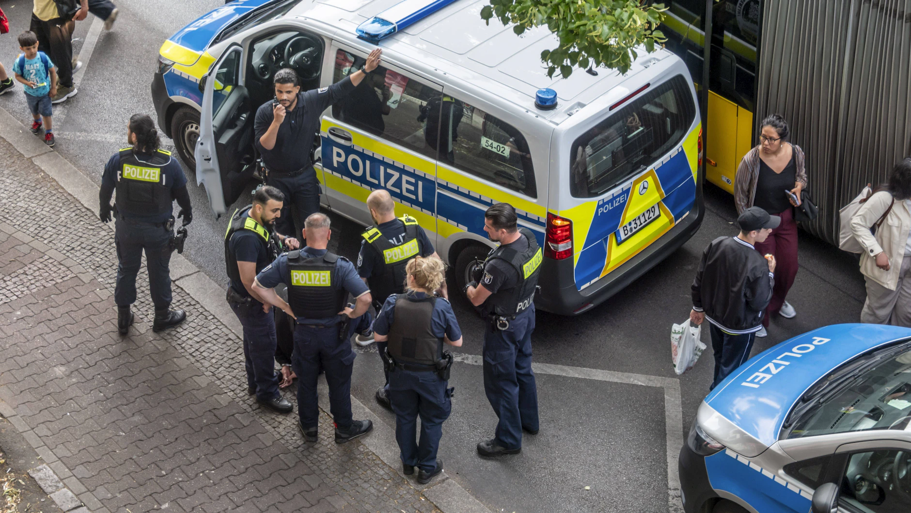 Hier erfahren Sie, wie viel unsere Polizisten wirklich verdienen. (Symbolbild)