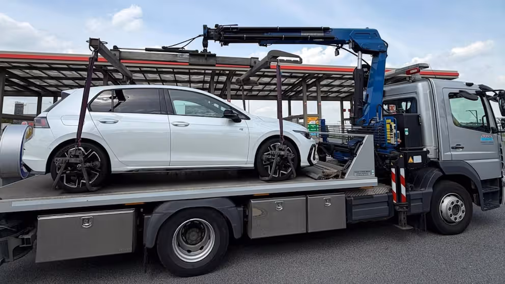 100 km/h zu schnell! Polizei ertappt Berliner Raser auf frischer Tat