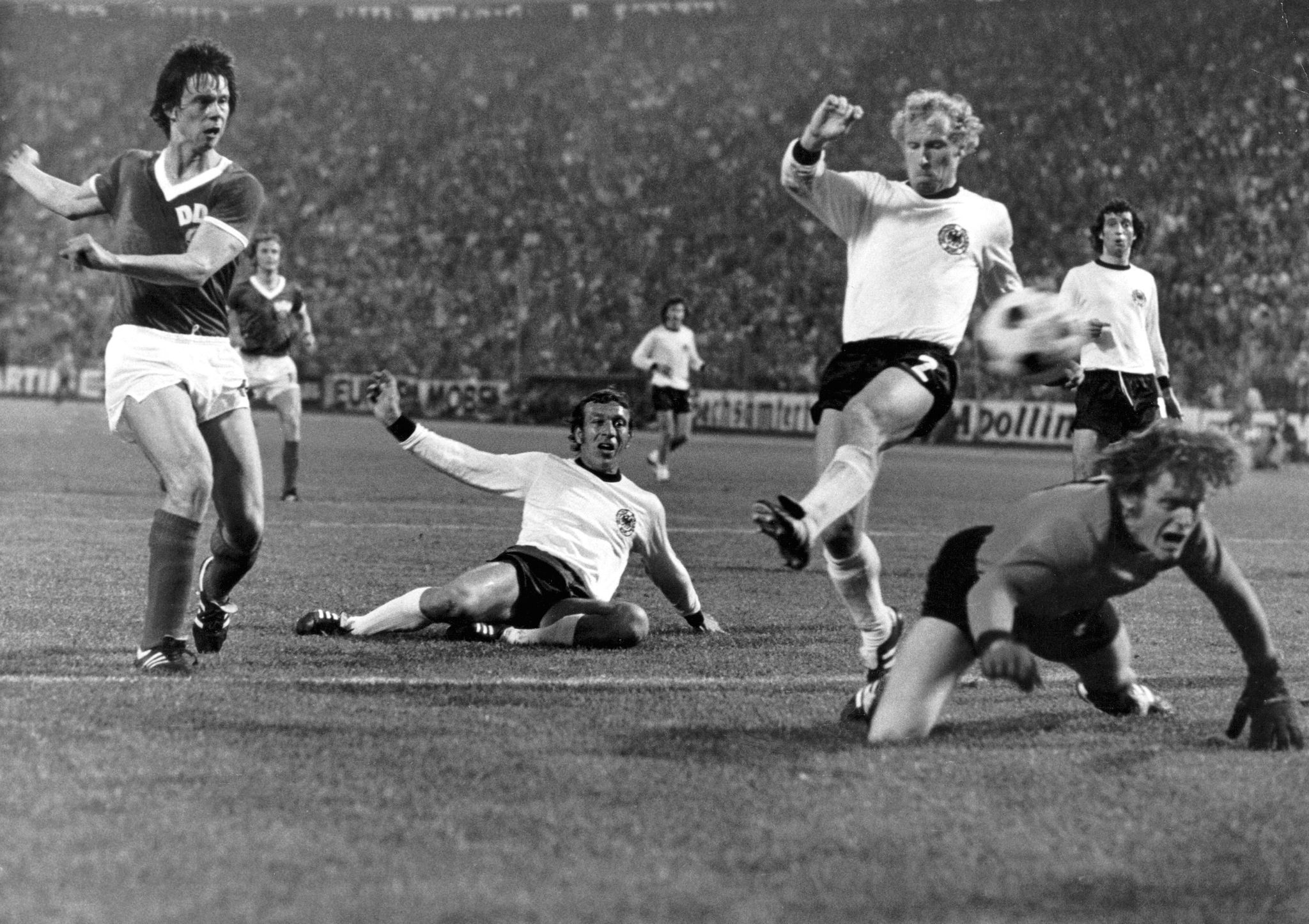 Unsere WM-Helden: Jürgen Sparwasser und der DDR-Sieg gegen die BRD 1974