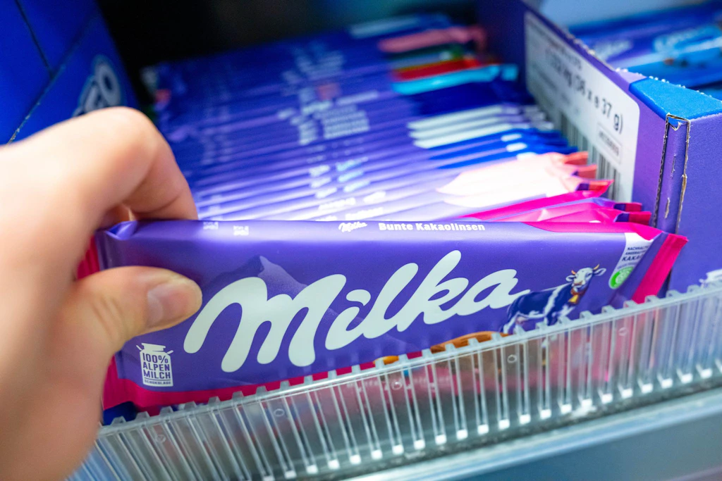 Milka in der Kritik: Gericht urteilt über täuschende Verpackungspolitik