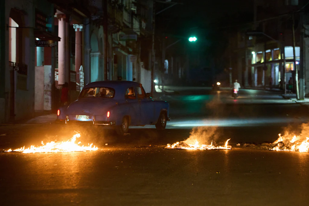 Energiekrise in Kuba: Bericht über Proteste in Havanna – „Schaltet das Licht an“
