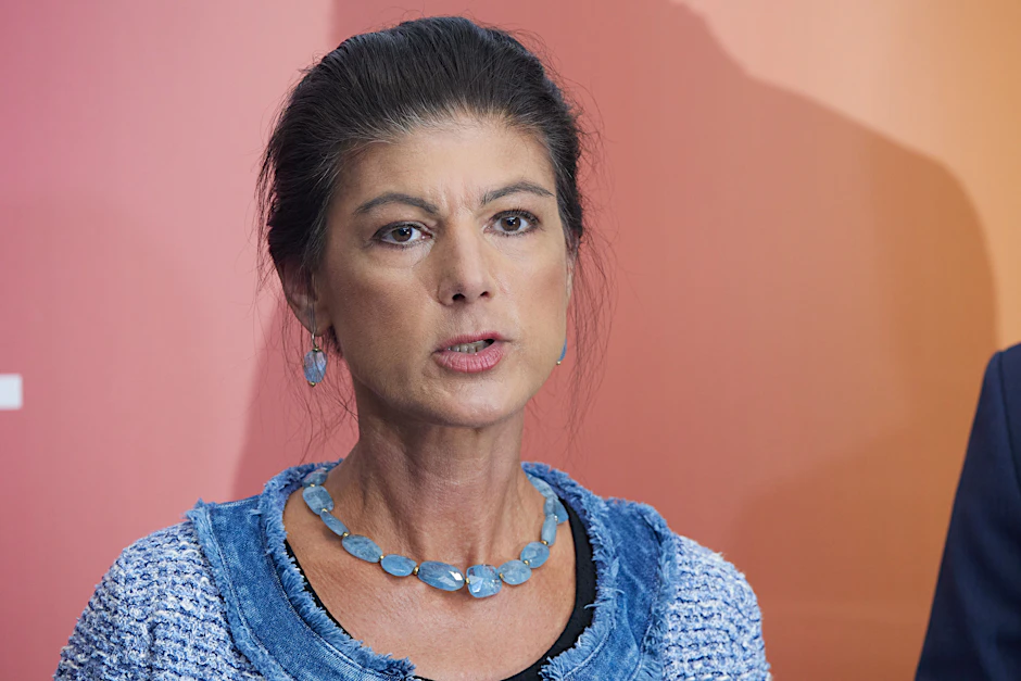 Nach einer Abstimmung in Sachsen fordert Sahra Wagenknecht ein Ende der Brandmauer.