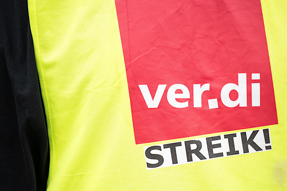 Die erste Tarifrunde brachte kein Angebot der Arbeitgeber. Tausende Beschäftigte im Großhandel legen die Arbeit nieder.