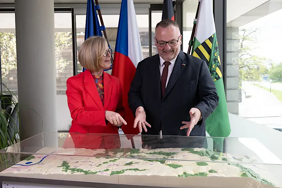 Bahnstrecke Dresden–Prag: Tschechien wartet