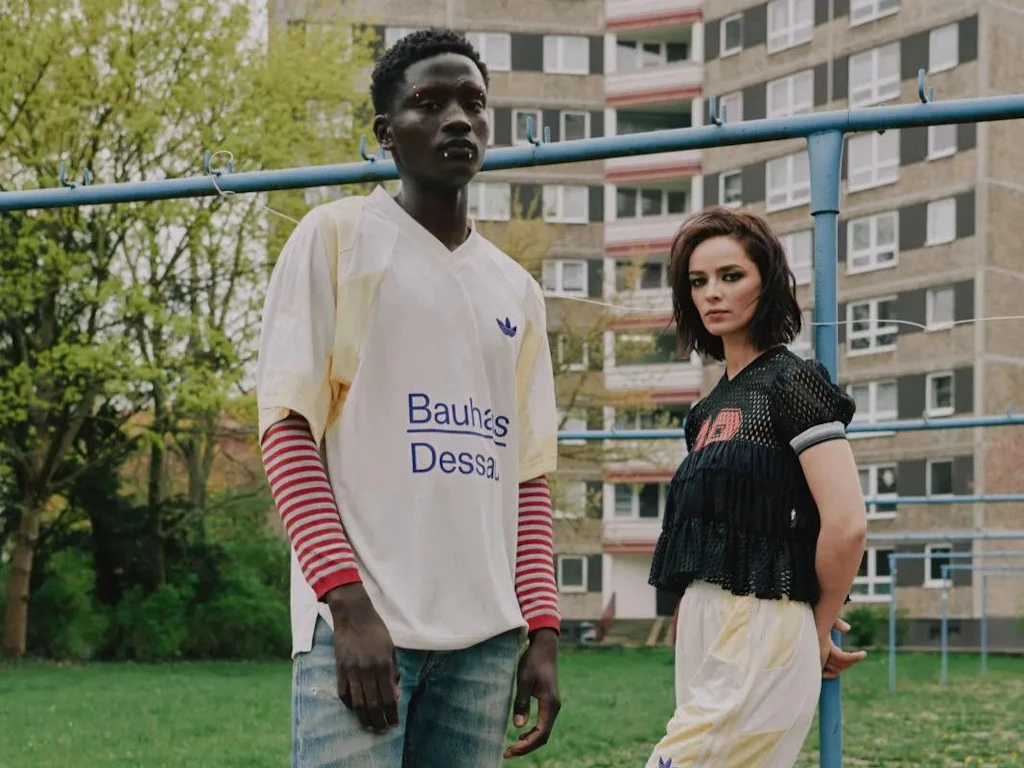 Das Bauhaus Dessau und Adidas machen zusammen Mode: Das Los entscheidet