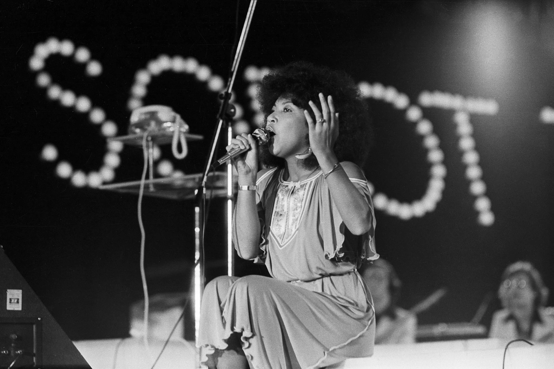 Sängerin Linda Lewis beim Liederfestival Intervision im polnischen Sopot im Jahr 1977.