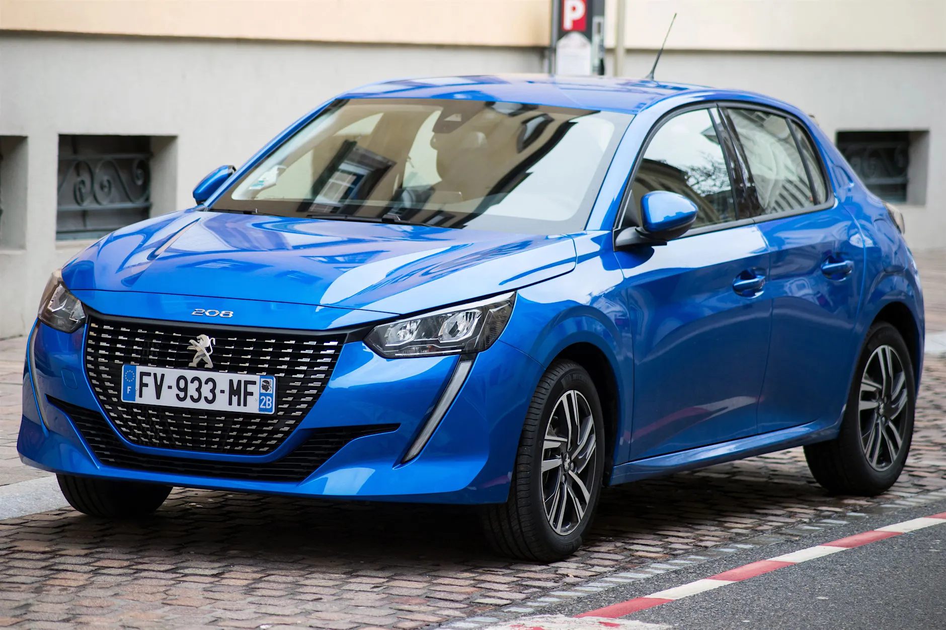 Mini-Hupe statt Warnsignal: Peugeot schickt 600.000 Autos in die Werkstatt