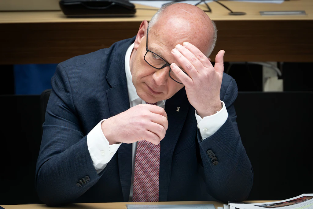 Hauptstadt-CDU wählt lahme Ente: Der alte West-Klüngel degeneriert und mit ihm Berlin